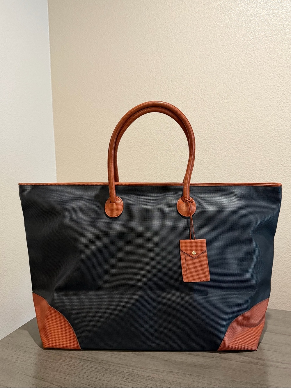 Bottega Veneta Black / Brown Extra Large Tote Bag Zip Top Gold Hardware